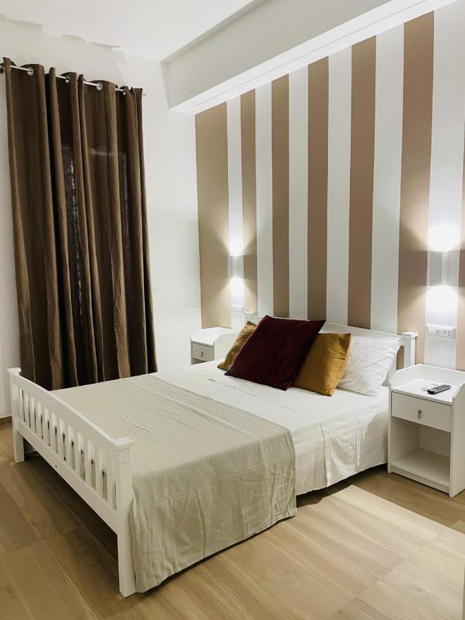 La Titina Sella Hotell Bari Exteriör bild